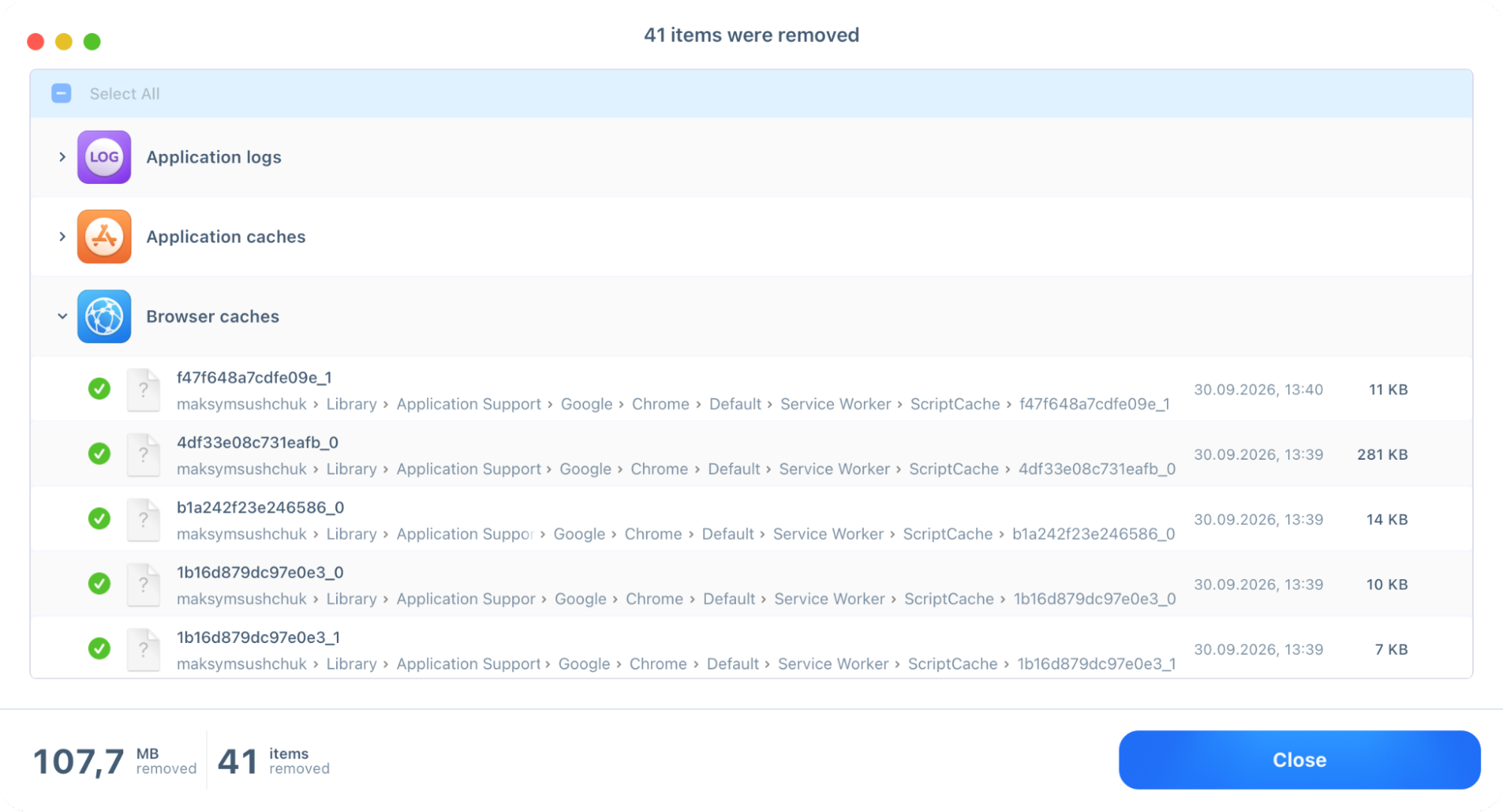 Cleaner-App window confirming that junk files were removed, with the amount of space freed